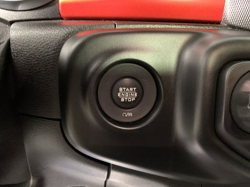Used 2020 Jeep Wrangler Rubicon AWD/4WD image 17