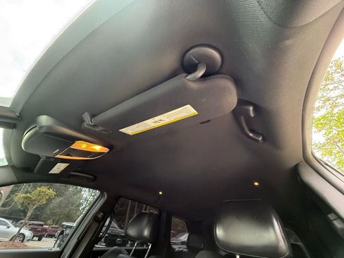 Used 2017 Jeep Grand Cherokee Altitude image 55