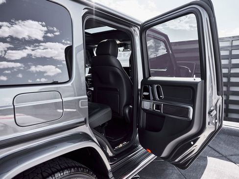 Used 2022 Mercedes-Benz G 63 AMG 4MATIC w/ Seat Comfort Package image 25