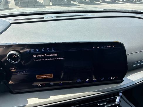 New 2026 Chevrolet Traverse LT w/ Sun and Wheel Package AWD/4WD image 6