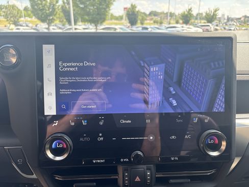 Used 2024 Lexus GX 550 AWD/4WD image 25