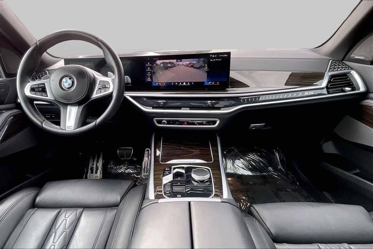 Used 2024 BMW X5 xDrive40i w/ M Sport Package AWD/4WD image 15