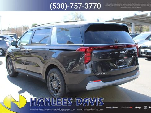 New 2026 Kia Carnival EX image 9