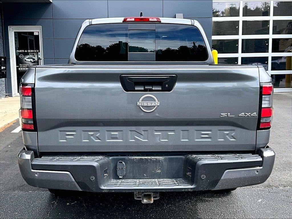 Used 2024 Nissan Frontier SL w/ Technology Package AWD/4WD image 5