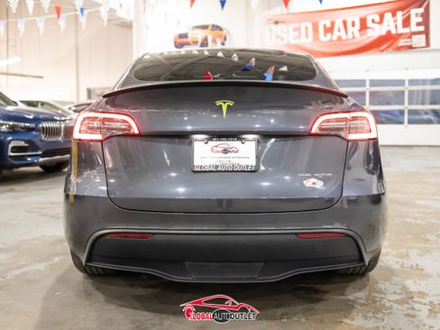 Used 2021 Tesla Model Y Performance image 6