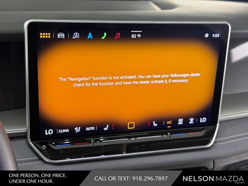 Used 2025 Volkswagen Tiguan SE AWD/4WD image 32