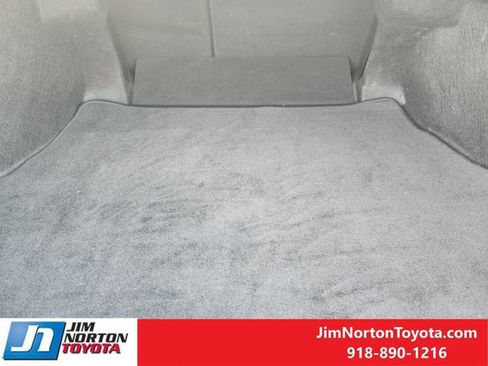 Used 2025 Toyota Camry SE FWD image 31