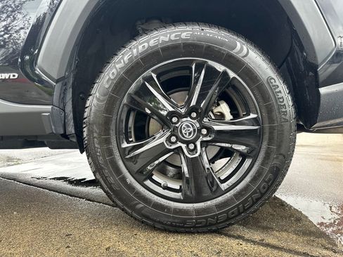 Certified 2021 Toyota RAV4 LE AWD/4WD image 27