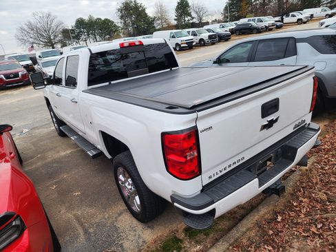 Used 2018 Chevrolet Silverado 2500 High Country w/ Duramax Plus Package image 6