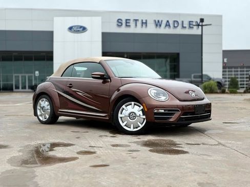 Used 2017 Volkswagen Beetle 1.8T SEL FWD image 1