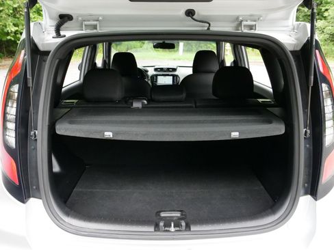 Used 2019 Kia Soul + w/ Audio Package image 24