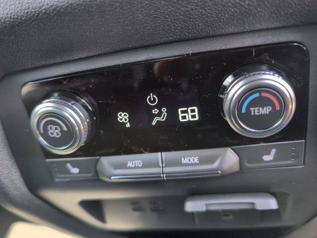 New 2026 GMC Acadia AT4 w/ Luxury Package AWD/4WD image 20