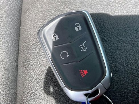 Used 2025 Cadillac XT6 Luxury FWD image 36