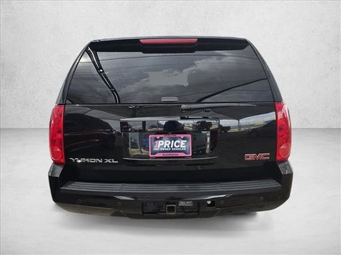 Used 2013 GMC Yukon XL SLT image 4