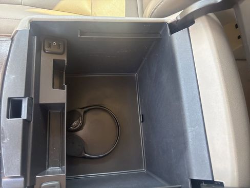 Used 2019 Chevrolet Tahoe LT image 39