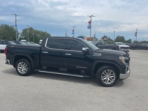 Used 2019 GMC Sierra 1500 SLT w/ SLT Premium Package AWD/4WD image 2