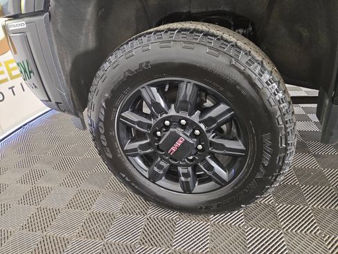 Certified 2024 GMC Sierra 2500 AT4 w/ AT4 Premium Plus Package AWD/4WD image 33