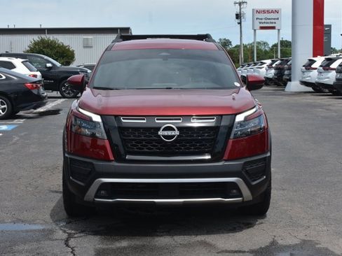 Used 2025 Nissan Pathfinder Rock Creek AWD/4WD image 2
