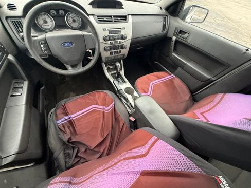 Used 2009 Ford Focus SE image 12