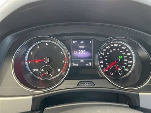 Used 2021 Volkswagen Atlas Cross Sport SE AWD/4WD image 16