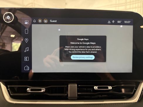 New 2026 Chevrolet Equinox LT w/ Safety and Technology Package FWD image 16