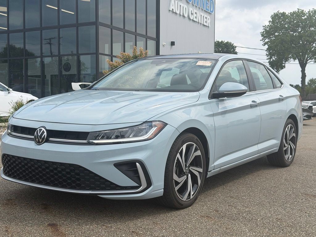 Used 2026 Volkswagen Jetta SEL FWD image 1