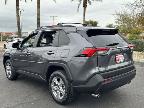 Used 2025 Toyota RAV4 XLE image 5