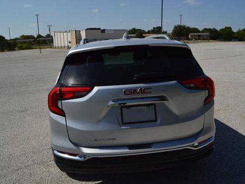 Used 2018 GMC Terrain SLT FWD image 10