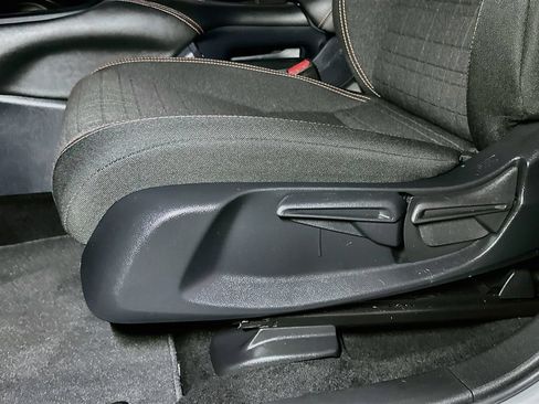 Used 2024 Honda HR-V Sport image 16