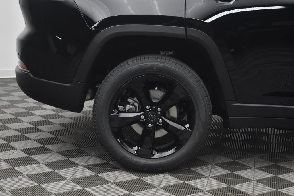 New 2027 Jeep Grand Cherokee Limited AWD/4WD image 8