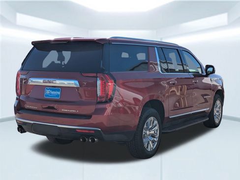 Used 2024 GMC Yukon XL Denali image 6
