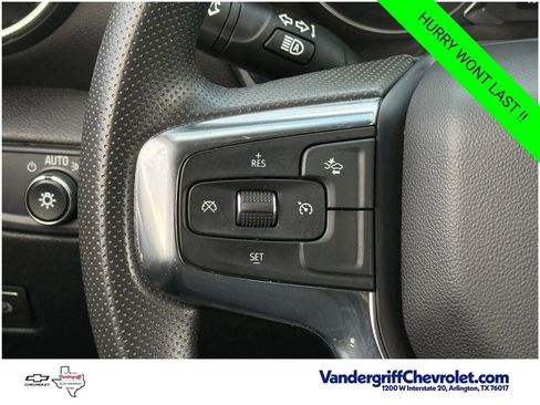 Certified 2025 Chevrolet Blazer LT AWD/4WD image 13
