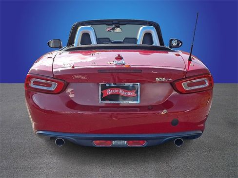Used 2019 FIAT 124 Spider Lusso w/ Navigation & Sound Group image 5