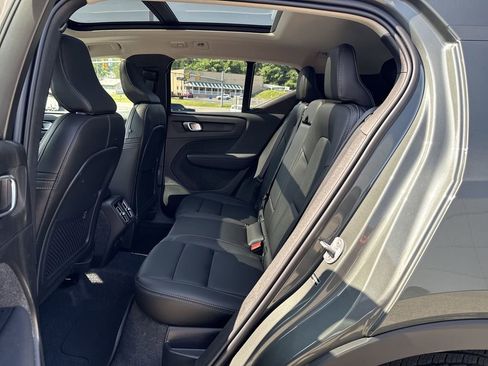 New 2026 Volvo XC40 B5 Core w/ Protection Package Premier image 11