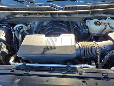 Used 2022 GMC Yukon SLT w/ SLT Luxury Package image 13