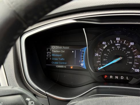 Used 2018 Ford Fusion SE w/ Equipment Group 602A FWD image 30