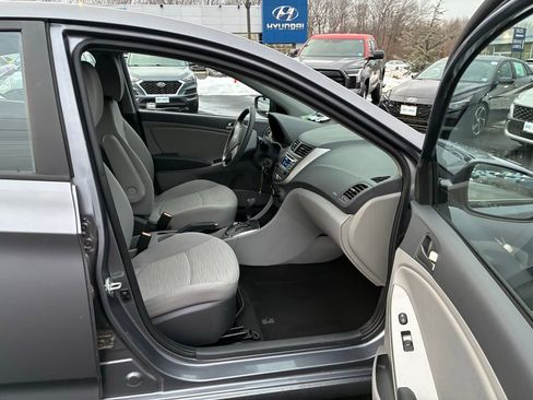 Used 2016 Hyundai Accent SE image 17