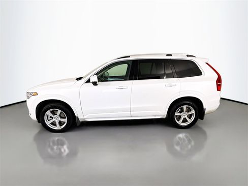 Used 2016 Volvo XC90 T5 Momentum image 2