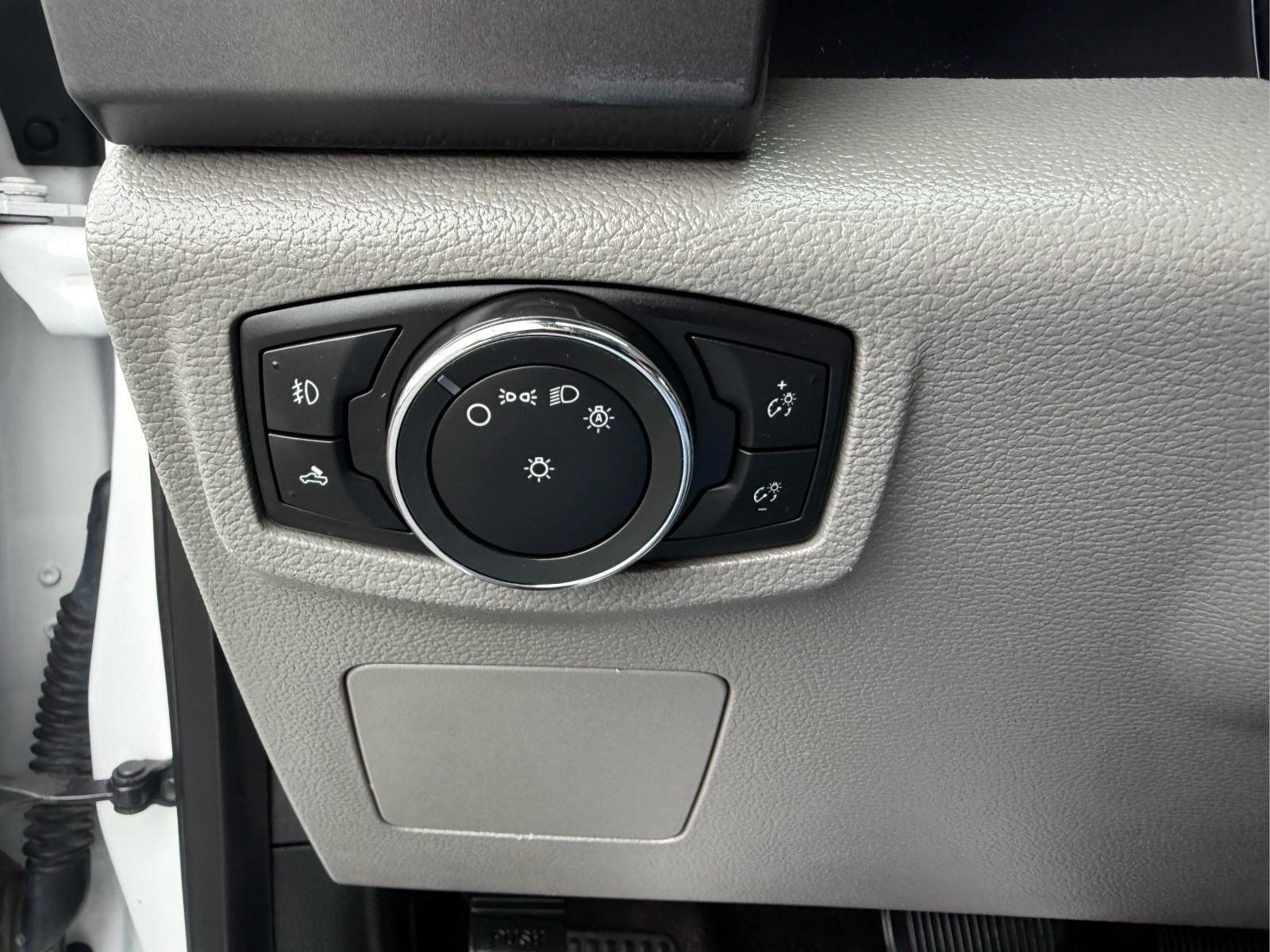 Used 2016 Ford F150 XLT AWD/4WD image 21