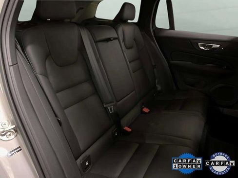 Used 2025 Volvo V60 B5 Cross Country Plus image 77