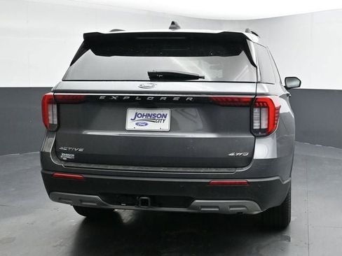 New 2026 Ford Explorer Active w/ Active Comfort Package image 11
