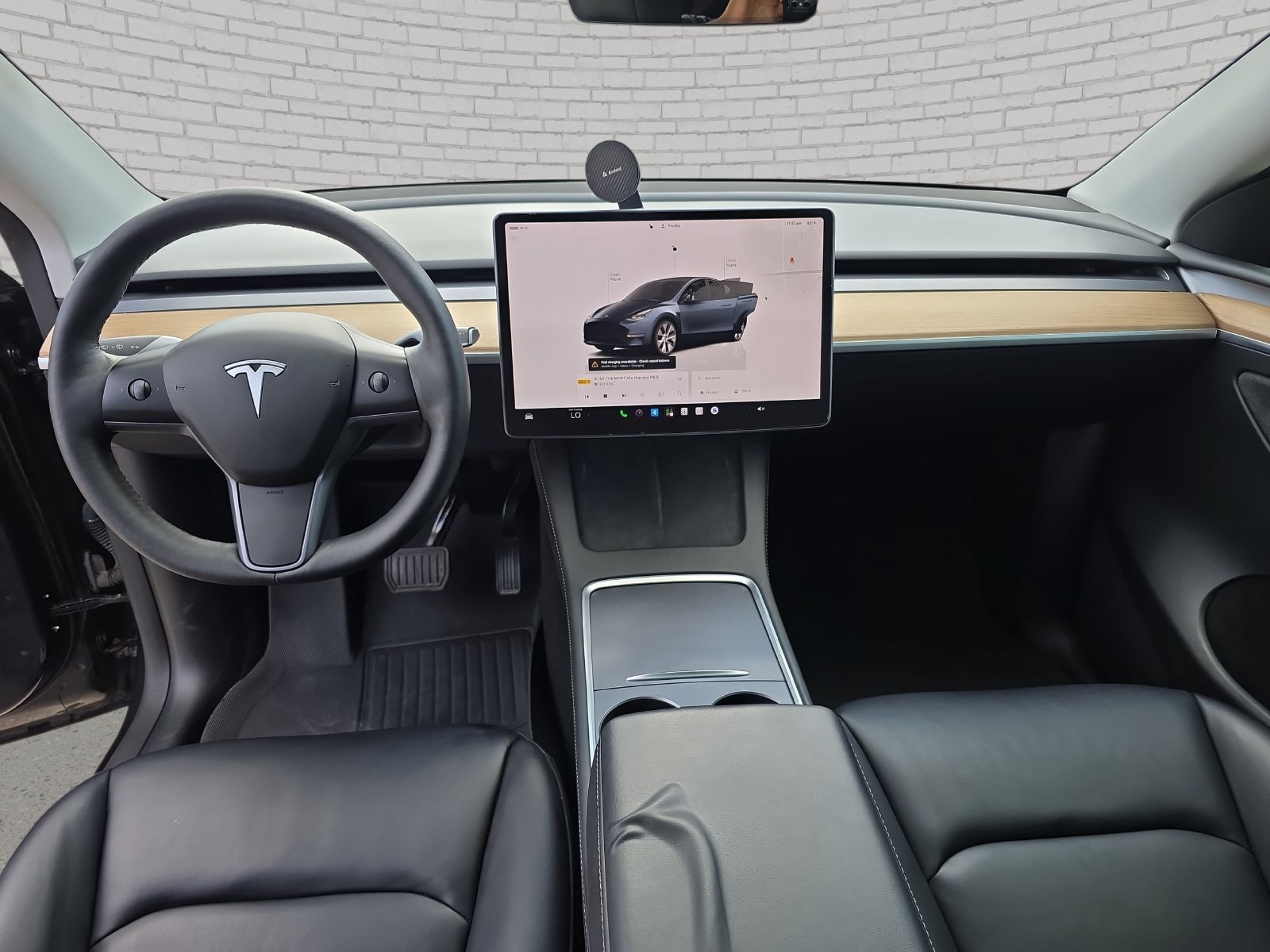 Used 2024 Tesla Model Y Long Range AWD/4WD image 10