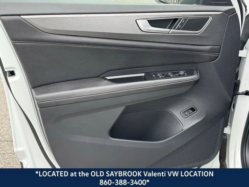 Certified 2025 Volkswagen Atlas Cross Sport SE w/ Black Wheel Package AWD/4WD image 34