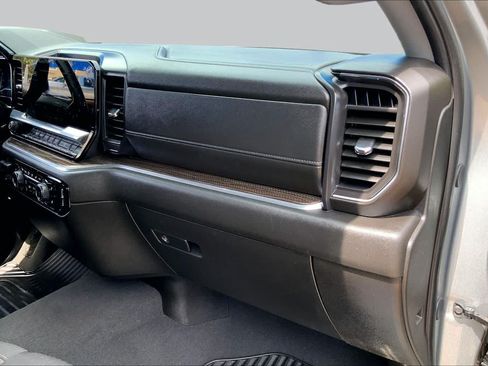 Certified 2024 Chevrolet Silverado 1500 LT w/ Z71 Off-Road Package AWD/4WD image 19