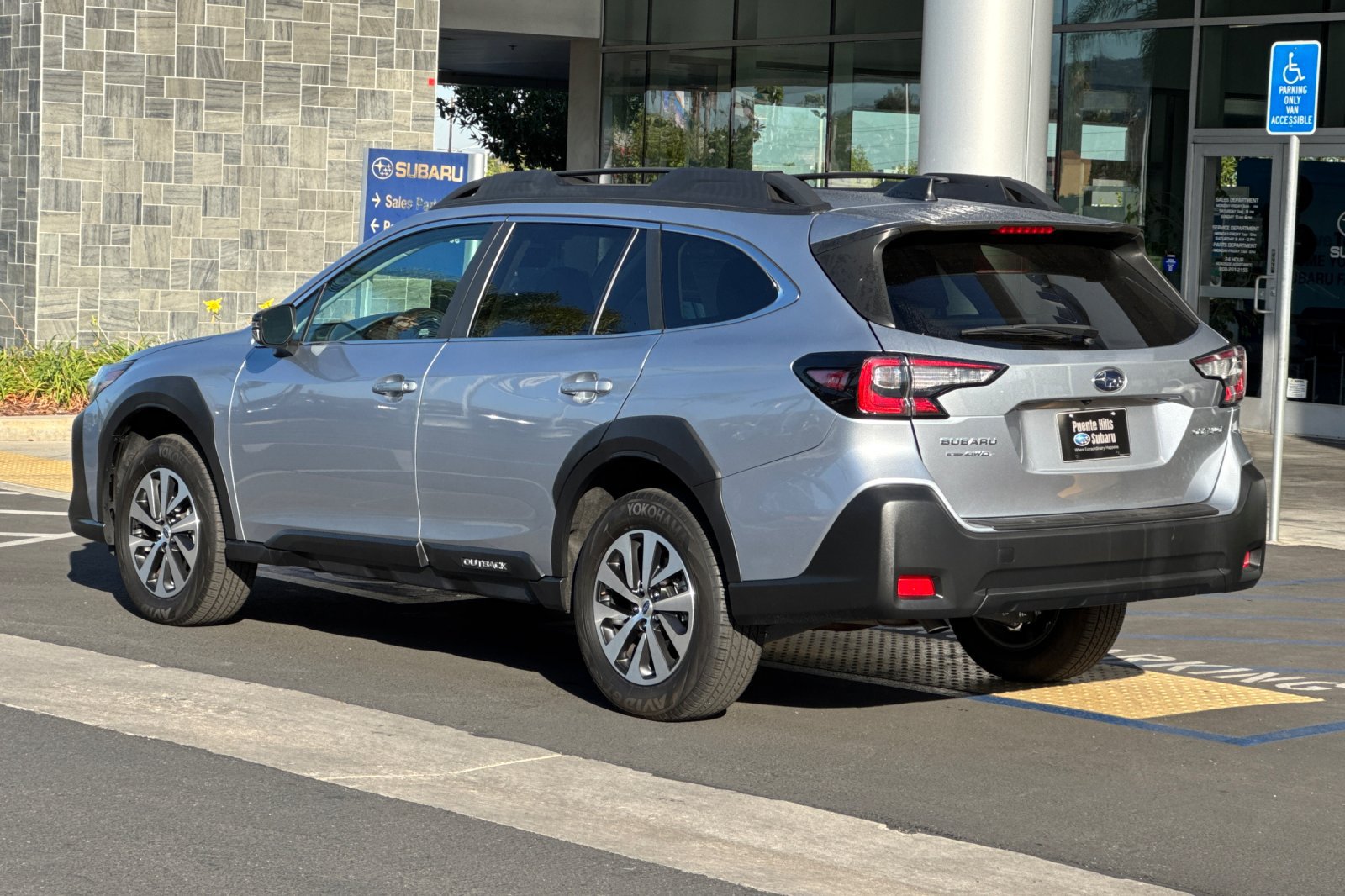 Certified 2024 Subaru Outback Premium w/ Popular Package #1 AWD/4WD image 6