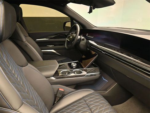 Certified 2026 Cadillac Escalade IQ Luxury 1 image 2