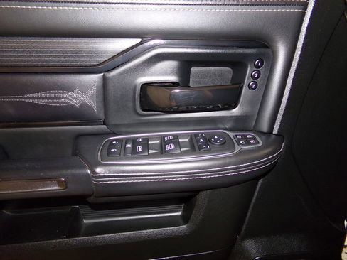 Used 2024 RAM 2500 Limited image 18