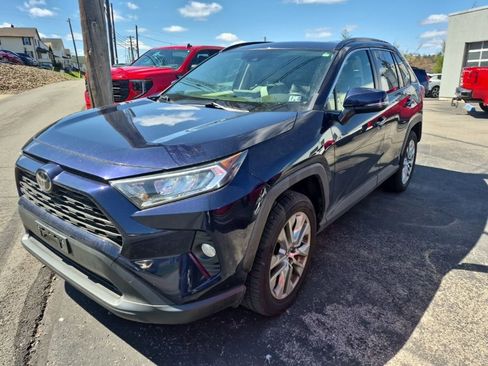 Used 2019 Toyota RAV4 XLE Premium w/ Cold Weather Package image 3