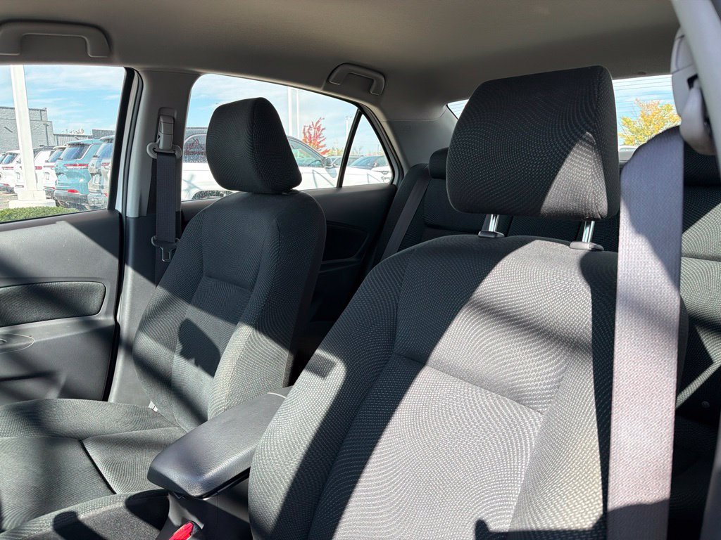 Used 2009 Toyota Yaris Sedan w/ Convenience Pkg FWD image 13