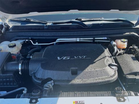 Used 2022 Chevrolet Colorado LT w/ Safety Package image 27